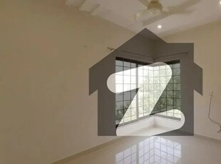 5 MARLA LOWER PORTION AVAILABLE FOR RENT Bahria Orchard Phase 1 Eastern