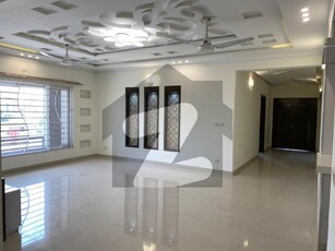 One kanal upper portion is Available for Rent in Dha 02 islamabad DHA Defence Phase 2