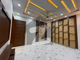 We Offer 2.5Marla Luxury Brand New Apartment for sale in bahria Town Jasmine Block Bahria Town Jasmine Block