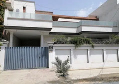 6 Bedroom House For Sale in Sahiwal