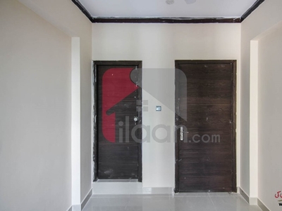 450 ( sq.ft ) apartment for sale ( fourth floor ) in Bukhari Commercial Area, Phase 6, DHA, Karachi