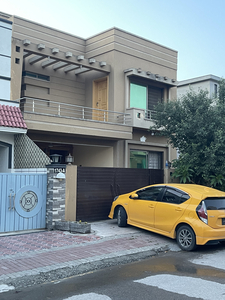 10 Marla House for Rent In Bahria Town, Rawalpindi