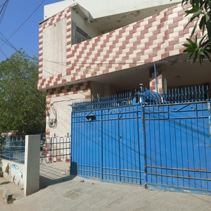 200 Yd² House for Rent In Gulshan-e-Iqbal Block 13D-1, Karachi