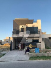 BRAND NEW HOUSE ON 60FT ROAD AVAILABLE FOR SALE IN C1 BLOCK MULT GARDENS B17 MPCHS Block C1