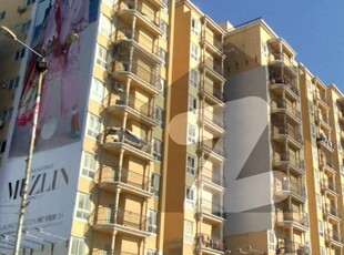 Clifton Block 8, Apartment For Sale 2 Crore 30 Lacs. Clifton Block 8