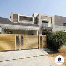1 Kanal Double Unit House For Rent in DHA Phase 1