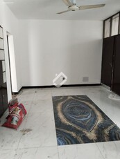 10 Marla Upper Portion House For Rent In Allama Iqbal Town Gulshan Block Lahore