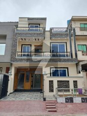 25/40 ( 4Marla) Brand New Modren Luxury House Available For sale in G_13 Rent value 1Lakh G-13