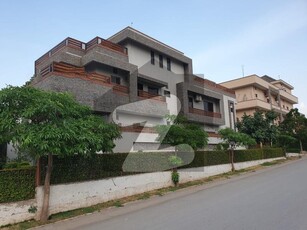 60100 CORNER HOUSE FOR SALE IN G14/4 ISLAMABAD G-14/4