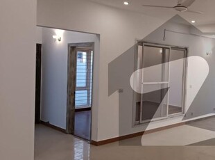 Prime Location 500 Square Yards Lower Portion For rent In Karachi DHA Phase 8