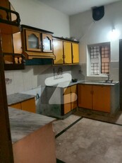 7.5 Marla Upper Portion 3 Bedroom Tvl Kitchen Near Emporium Mall Park Masjid Johar Town Phase 2