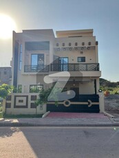 8 Marla Modern Sun Facing Double Storey House Available For Sale in Sector N Bahria Enclave Bahria Enclave Sector N