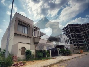 Aesthetic Prime Location House Of 272 Square Yards For rent Is Available Bahria Town Precinct 8