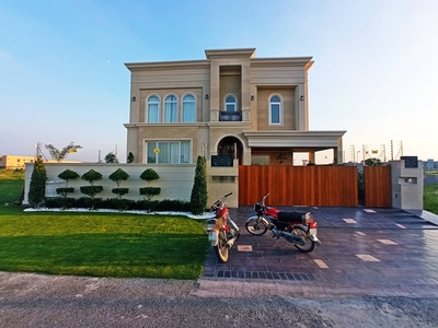 1 Kanal Modern House Availble For Rent Hot Location In DHA Phase 7 In DHA Phase 7, Lahore