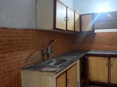 160 Ft² Flat for Rent In Ichra, Lahore