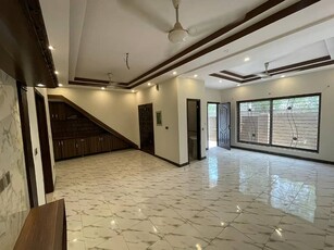 5 MARLA BEATIFULL HOUSE FOR SALE IN AA BLOCK BAHRIA TOWN LAHORE