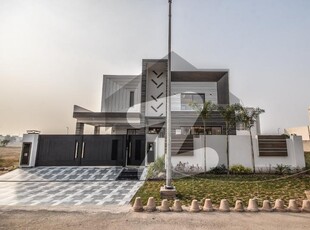 1 KANAL BRAND NEW FULLY FURNISHED HOUSE FOR SALE AT GOOD LOCATION DHA Phase 6