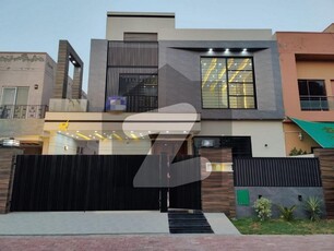 10 MARLA BRAND NEW ULTRA LUXURY HOUSE FOR SALE IN JANIPER BLOCK BAHRIA TOWN LAHORE Bahria Town Janiper Block