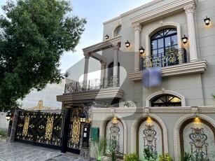 10 MARLA DOUBLE STOREY HOUSE FOR SALE IN BAHRIA TOWN LAHORE LIKE NEW Bahria Town Iris Block