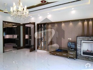 24 Marla Brand New Victorian Design Luxury Upper Portion Available For Rent In Bahria Town Lahore. Bahria Town Nishtar Block
