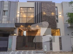 5 Marla Luxury Modern House For Sale DHA 9 Town Block A