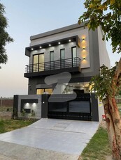 On 60 Ft Road- 5 Marla Brand New Modern House Available For Sale Bankers Avenue Cooperative Housing Society