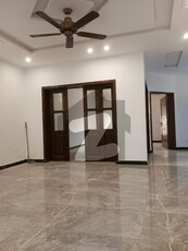 10 Marla Lower Portion Available For Rent In Umar Block, Bahria Town. Bahria Town Umar Block