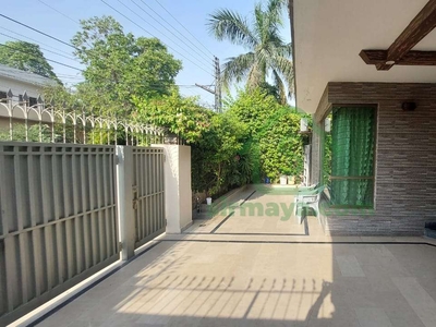 10 Marla House For Rent In Dha Phase 4 Lahore