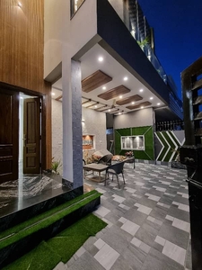 10 Marla BRAND NEW FIRST ENTERY FACING PARK double storey luxery leatest modern stylish house available for sale in valancia town lahore by fast property services real estate and builders lahore with original pics