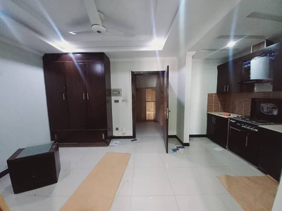 Available 1 bedroom nonfurnishd apartment for sale in Bahria town Civic center