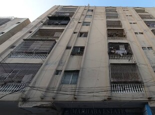 Prime Location Flat In Gulshan-e-Iqbal - Block 7 Sized 1200 Square Feet Is Available