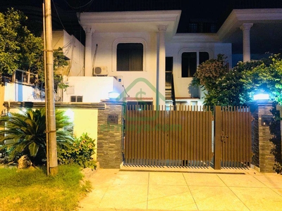 10 Marla Beautiful House For Sale In A-1 Sector Township Lahore