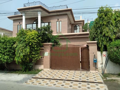 4 Marla Corner Double Story House For Sale In Sunny Park Lahore