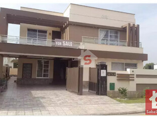 3 Bedroom Lower Portion For Sale in Karachi