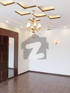 1 Kanal Modern Design House Available For Rent On Good Location DHA Phase 4 Block EE