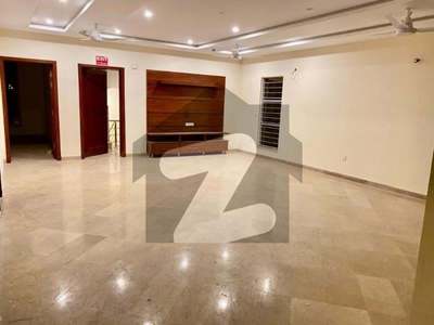 1 Kanal Upper Portion For Rent DHA Phase 8 Ex Park View