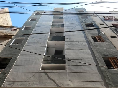 Prime Location 1400 Square Feet Flat In Akhtar Colony For sale