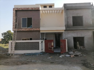 Prime Location DHA Defence House For sale Sized 5 Marla