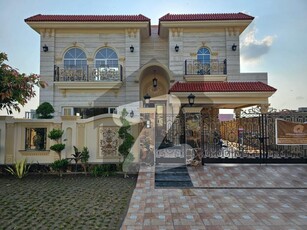 1 Kanal Beautiful House On Very Hot Location Is Available For Sale In DHA Phase 7 Block Z Lahore DHA Phase 7 Block Z