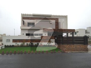1 Kanal Eye Catching Most Luxury Ultra Modern House for Sale DHA Phase 7 Block X
