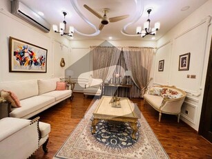 OWNER BUILT FULLY FURNISHED BEAUTIFUL DESIGNER HOUSE. Bahria Town Phase 3