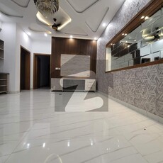 10 MARLA BEAUTIFUL NEW UPPER PORTION AVAILBLE FOR RENT Bahria Town Phase 7
