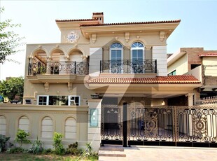 10 MARLA CASTLE-LIKE HOUSE FOR SALE IN DHA PHASE 8 EX AIR AVENUE DHA Phase 8 Ex Air Avenue