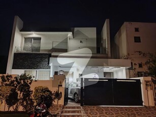 10 Marla house for Rent in dha phase 8 Ex Air Avenue DHA Phase 8 Ex Air Avenue