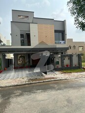 10 Marla House For Sale In Jasmine Block Bahria Town Lahore Bahria Town Janiper Block