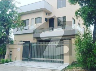 10 Marla Like New House For Sale Hot Location In Janiper Block Bahria Town Lahore Bahria Town Janiper Block