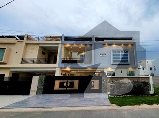 Used 10 Marla Park Facing House For Sale In Buch Villas Multan Buch Executive Villas