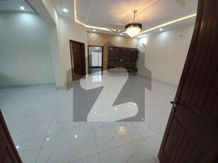 10 Marla Upper Portion For Rent In Bahria Town Lahore Bahria Town Talha Block