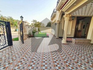 1KANAL BEAUTIFUL LUXURY HOUSE FOR SALE BAHRIA TOWN LAHORE Bahria Town Janiper Block