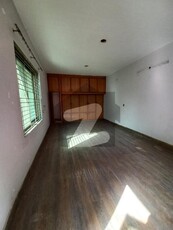 3 Bedrooms Upper Portion For Rent Cavalry Ground